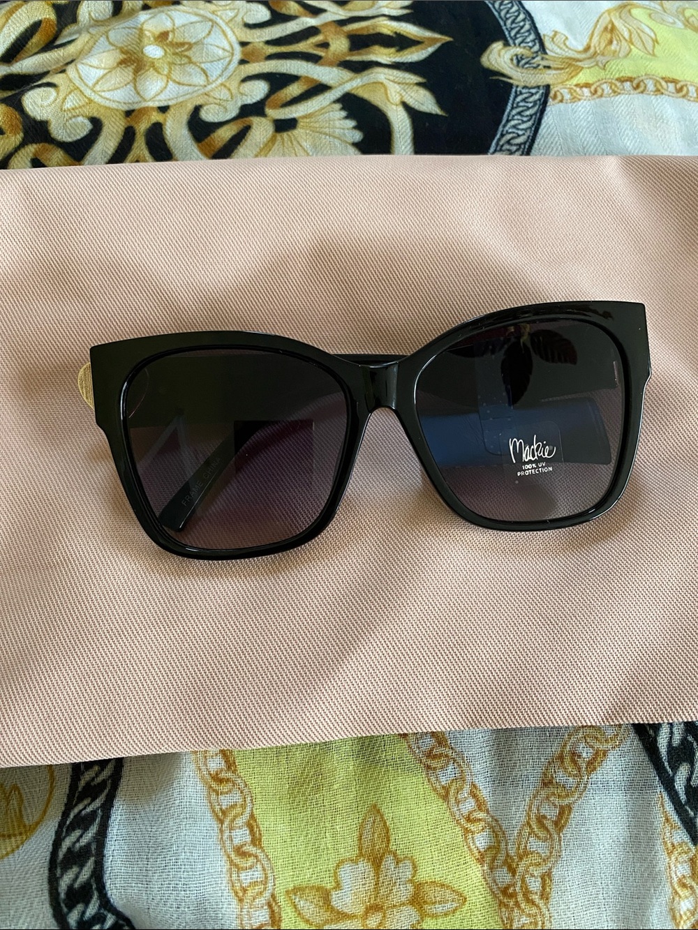 Bob Mackie Oversized Black Shiny Gold Heart Sunglasses NWT